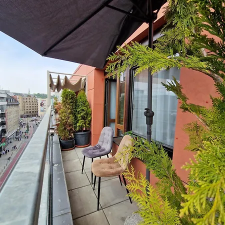Cozy Rooftop Sunny W Terrace & Views 브라티슬라바