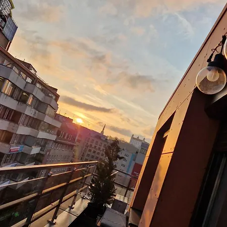 Cozy Rooftop Sunny W Terrace & Views * 브라티슬라바
