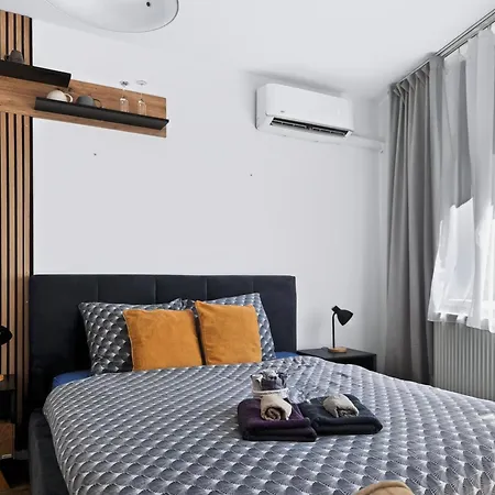 Apartmán Cozy Rooftop Sunny W Terrace & Views